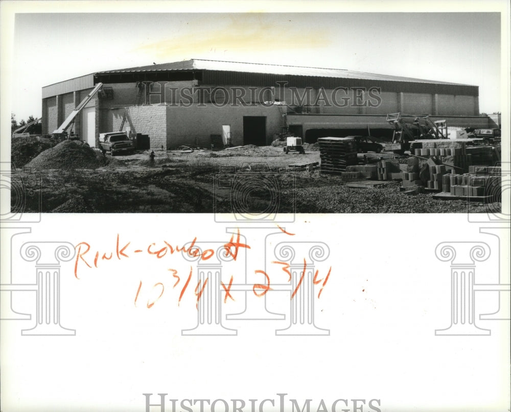 1993 Press Photo The sparking new $1.2 million Kettle Moraine Ice Center