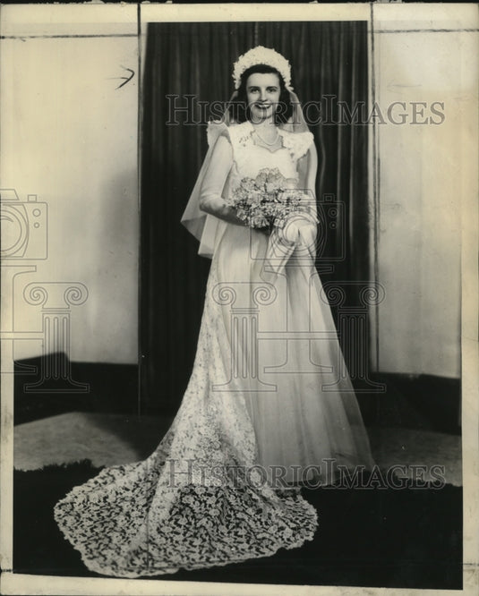 1941 Press Photo Kathleen McNally Wedding North Terrace Avenue- Historic Images