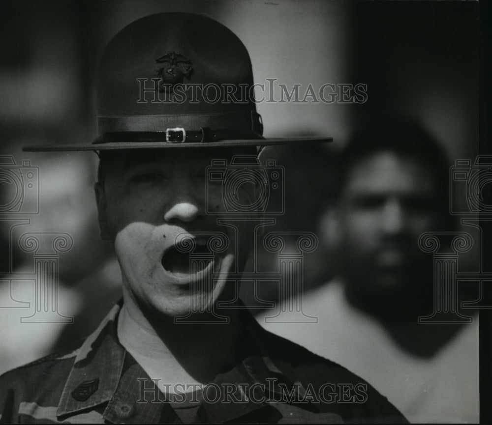 1994 Press Photo Sgt. Daniel Rubalcava shouts orders during Reserve Training.- Historic Images