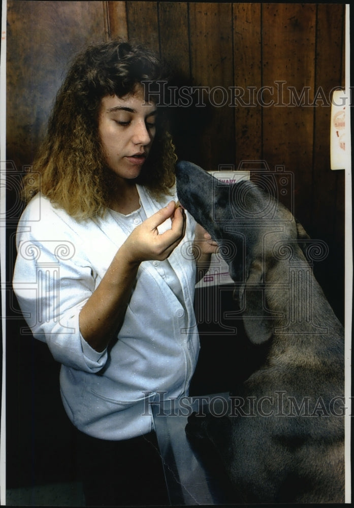 1993 Press Photo Regina Gibbs, Nashville, Cryptosporidium protozoan survivor- Historic Images