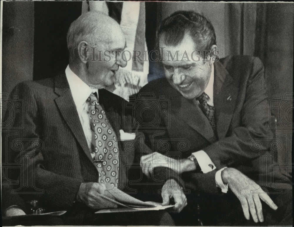 1973 Press Photo President Nixon honors former US Rep Carl Vinson, D-Ga
