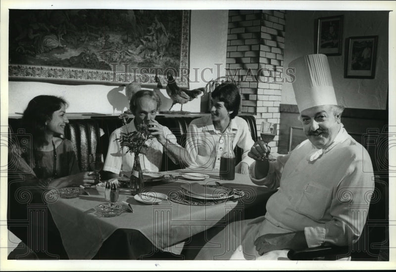 Load image into Gallery viewer, 1981 Press Photo Jean-Paul Weber owner of La Brasserie - mja28745
