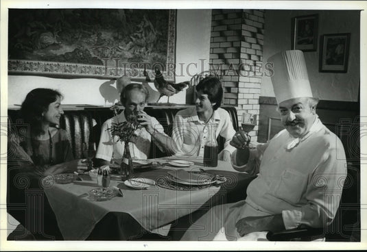 1981 Press Photo Jean-Paul Weber owner of La Brasserie - mja28745