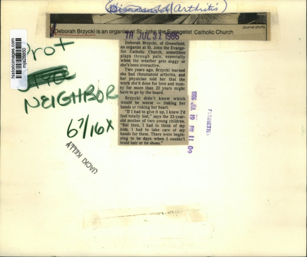 1986 Press Photo St. John organist Deborah Brzycki suffers rheumatoid arthritis