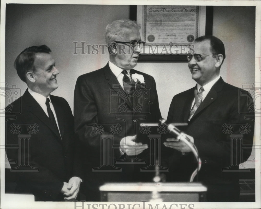1968 Press Photo John Burke accepts Wisconsin Catholic layman of the year award