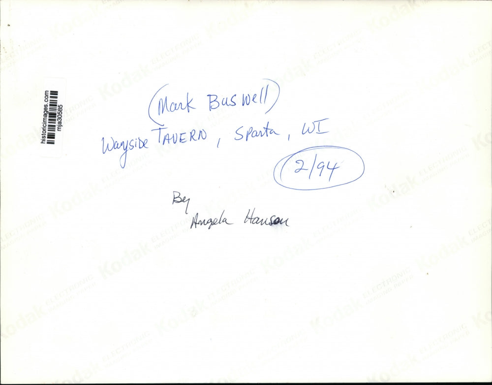 1994 Press Photo Mark Buswell of the Wayside Tavern, Sparta, Wisconsin