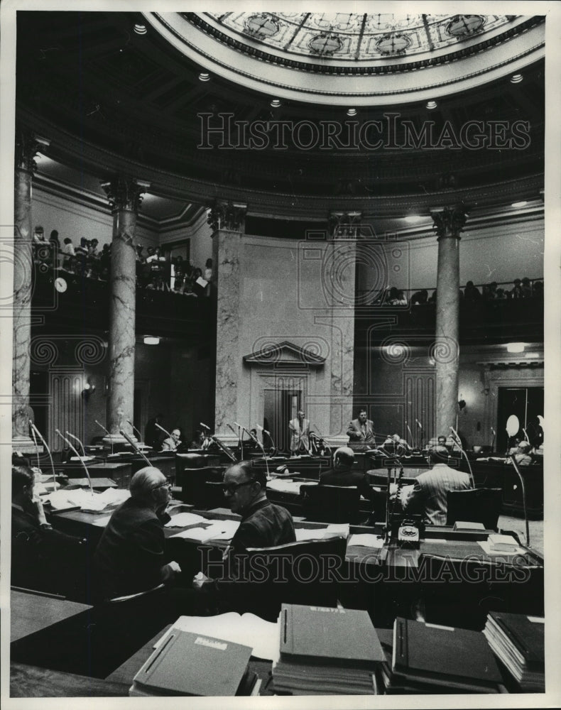 1975 Press Photo 1973 State Senate in Session, Wisconsin Legislature- Historic Images