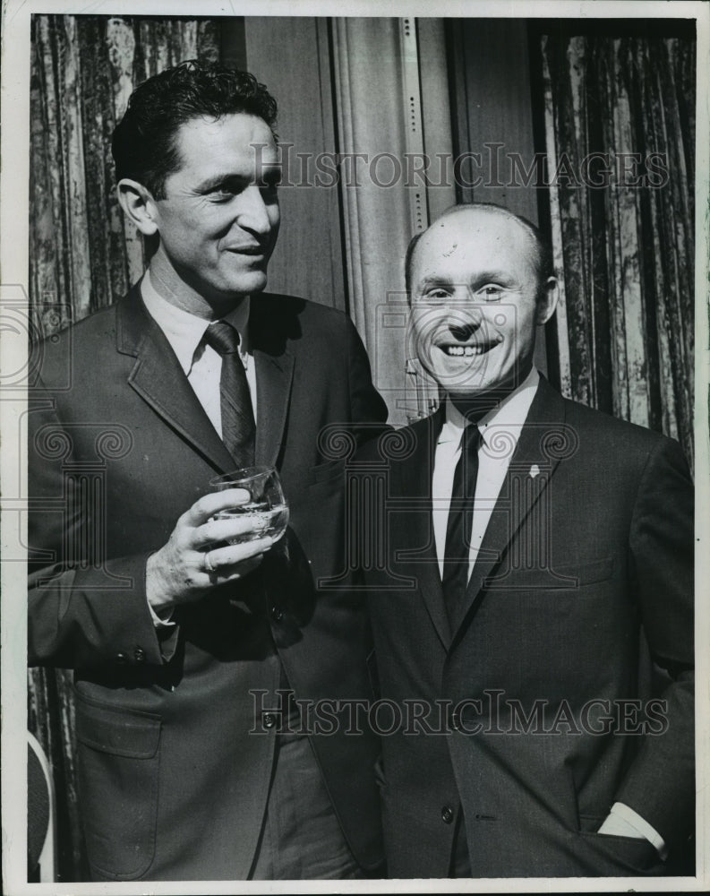 1985 Press Photo Marquette University Basketball Coach Al McGuire And Herb Kohl- Historic Images