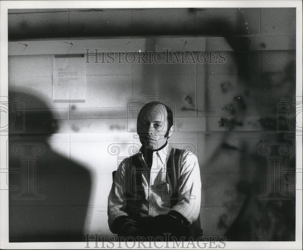 1969 Press Photo Victor Kord Art Department. in Madison, WI - mja36343