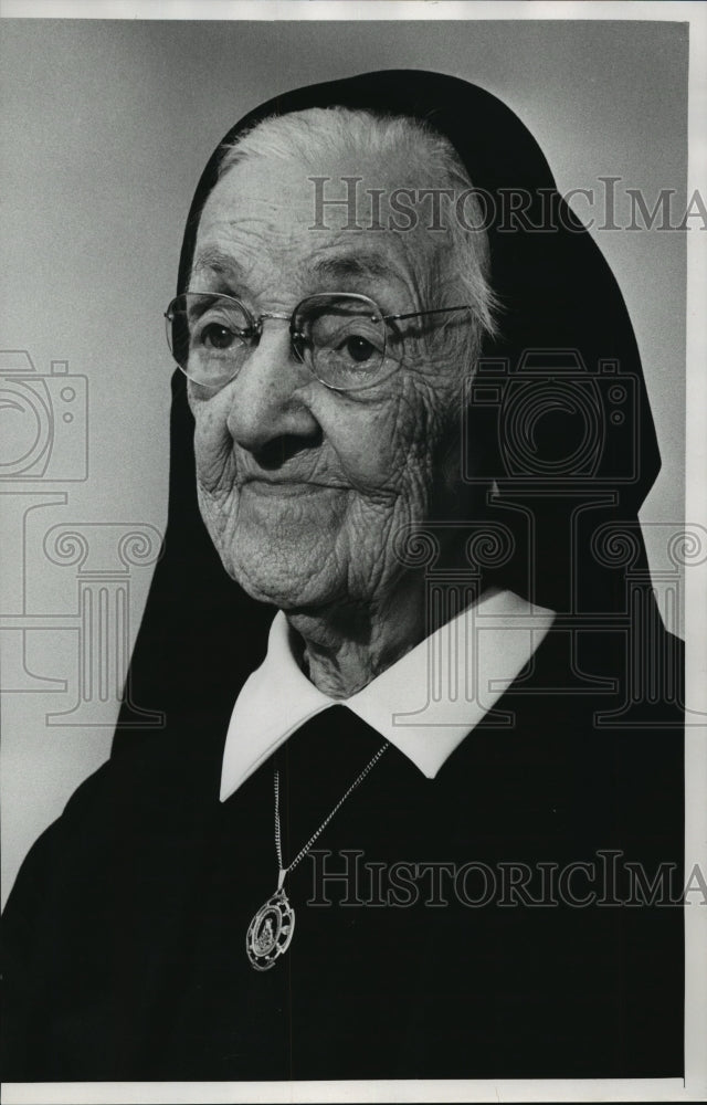 1973 Press Photo Sister Carola Kuntz From the School Sisters of Saint Francis- Historic Images