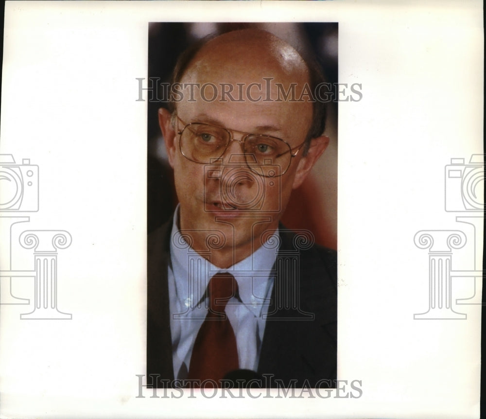 1992 Press Photo James Woolsey Selected as Central Intelligence Agency Head- Historic Images