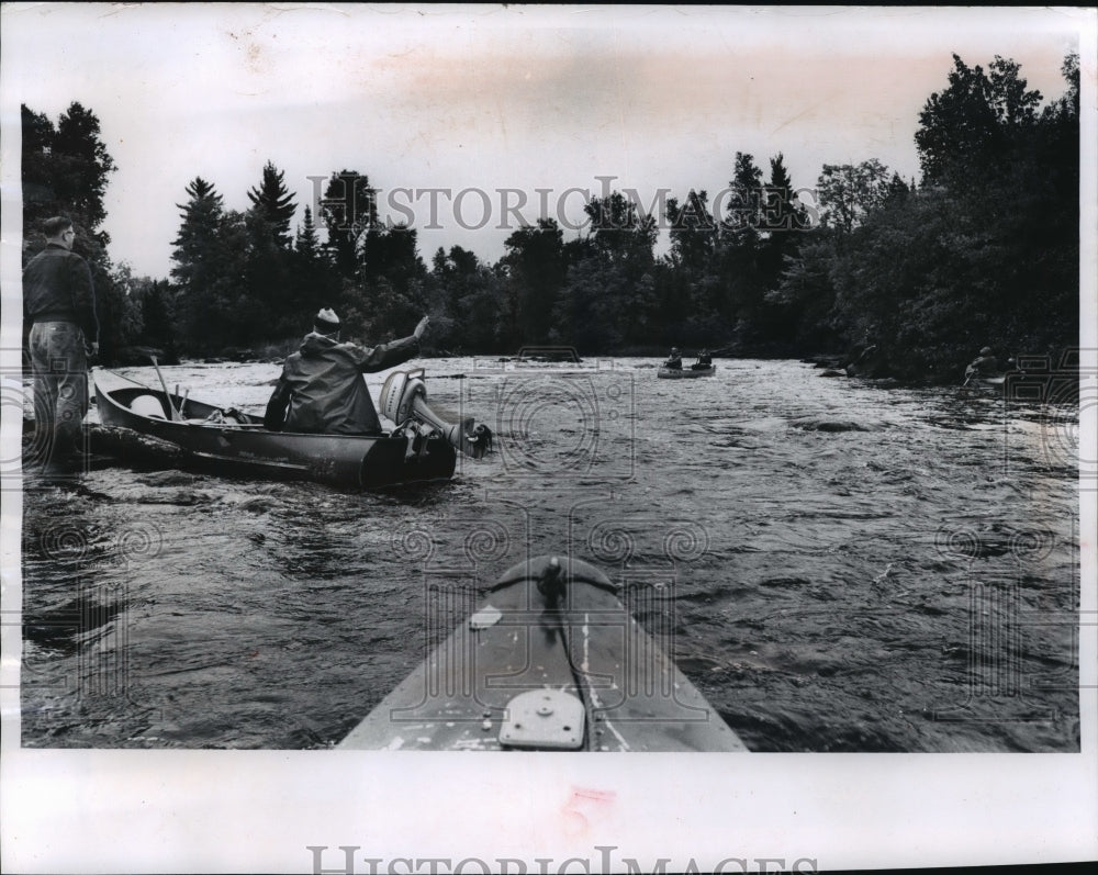 1965 Press Photo View of people fishing Flambeau River in Wisconsin- Historic Images