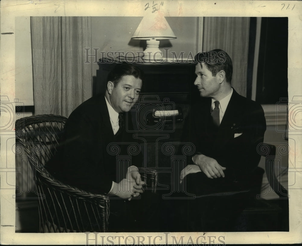 1934 Press Photo Brothers Bob, Phil La Follette Listening to  Election Broadcast- Historic Images