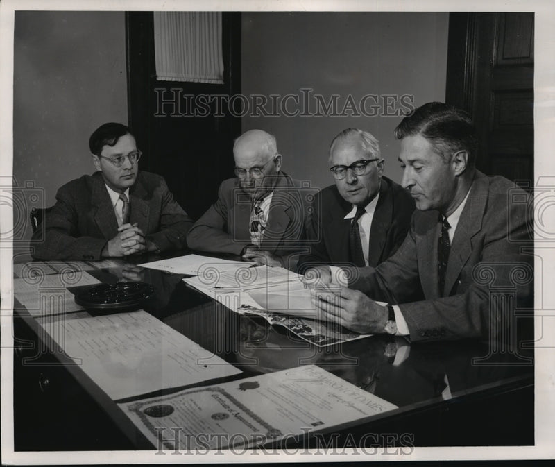 Load image into Gallery viewer, 1953 Press Photo Arthure Wegner appointed as State Commissioner of taxation
