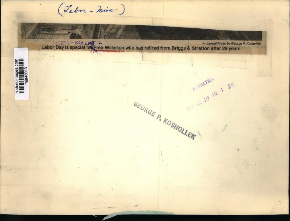 1984 Press Photo Fred Willerton Retires from Briggs & Stratton - mja43013