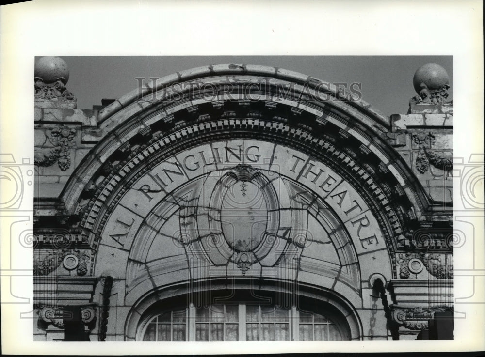 1989 Press Photo Concrete Work above the Marquee of the Al Ringling Theater- Historic Images