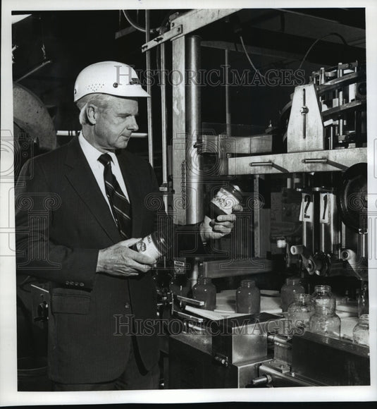 1989 Press Photo David Lau, son of the founder of Aunt Nellie's Farm Kitchens