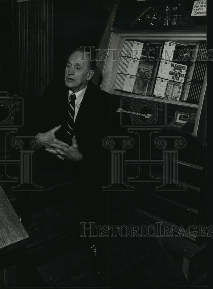 1990 Press Photo Club 400 Jukebox Brings Back Memories of Mary Ford for Les Paul- Historic Images