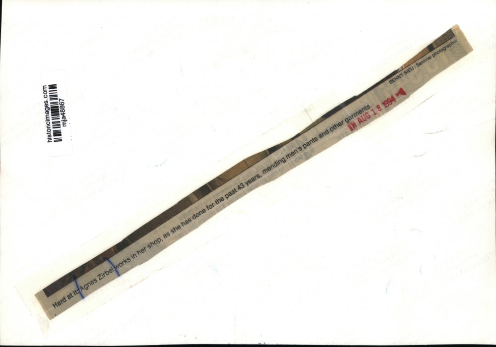 1994 Press Photo Agnes Zirbel has been mending clothes for over 43 years