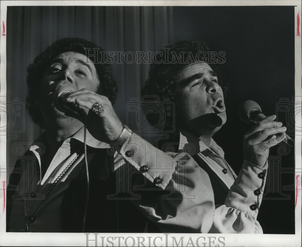 1976 Press Photo Sebastian & Paul Zim of NYC, Jewish soul musicians - mja48877- Historic Images