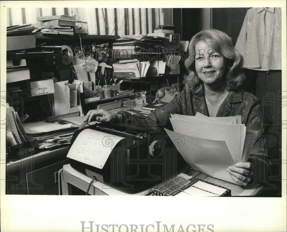 1979 Press Photo Ludmilla Bollows prizewinning play will open at the West Allis - Historic Images