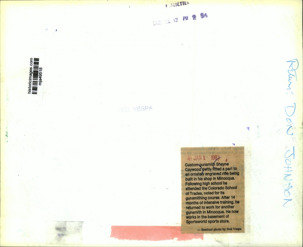 1983 Press Photo Shayne Caywood, Gunsmith in Minocqua, Working on Rifle