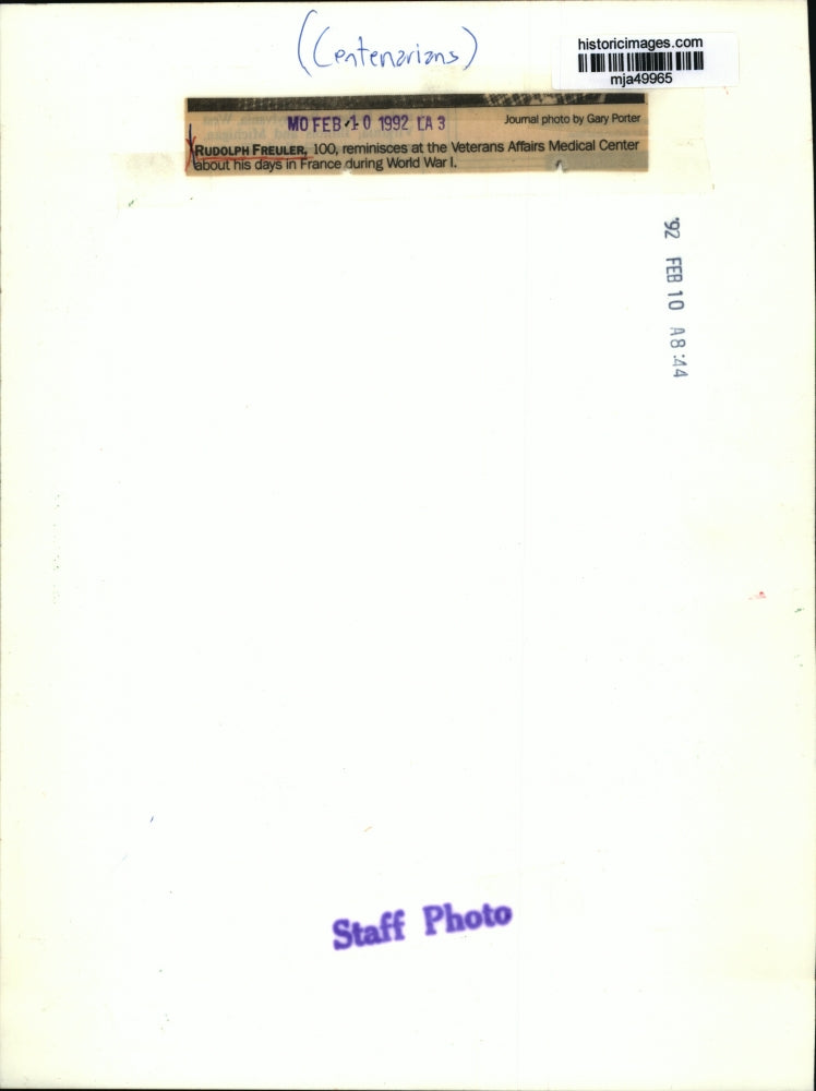 1992 Press Photo Rudolph Freuler reminisces at Veterans Affairs Medical Center