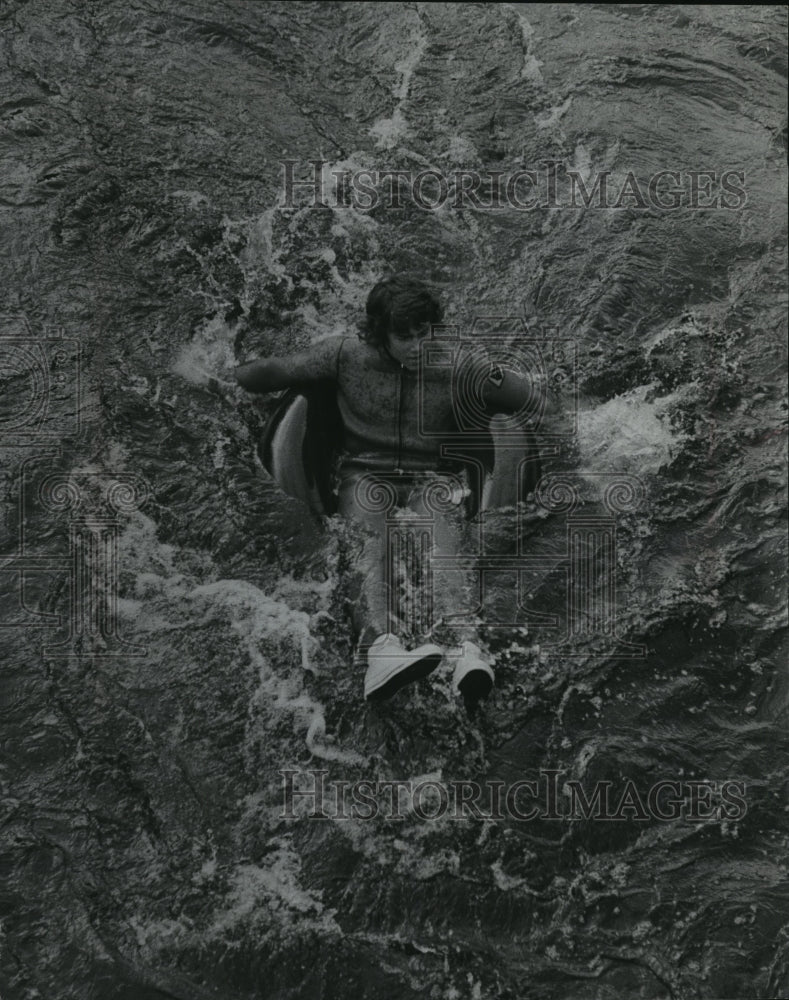 1975 Press Photo Non-Indians Are Now Banned From Fishing In Legend Lake