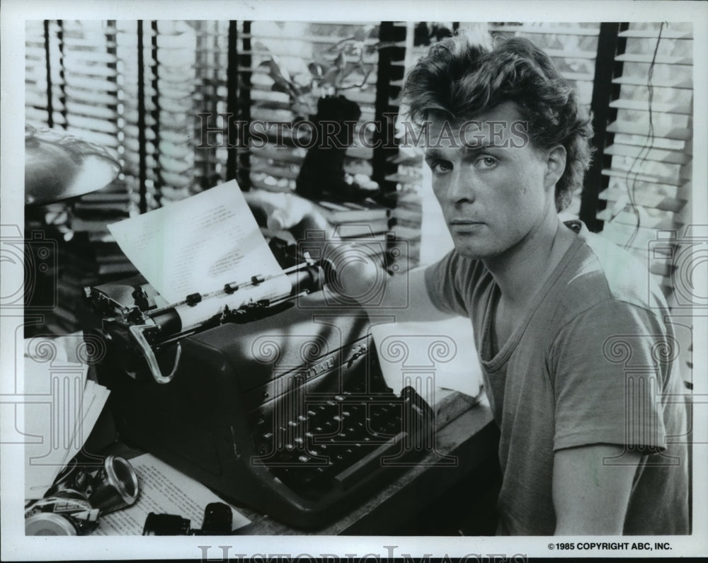 1985 Press Photo Nicholas Campbell stars in &quot;The Insiders&quot; on ABC-TV- Historic Images