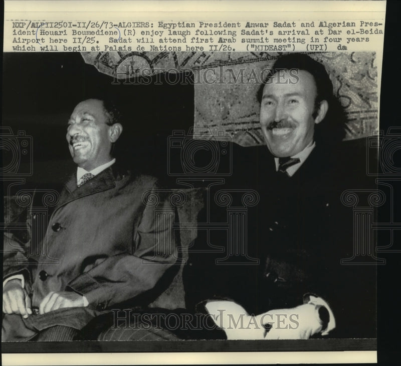 Load image into Gallery viewer, 1973 Press Photo Houari Boumedienne &amp; Anwar Sadat together at Algiers airport
