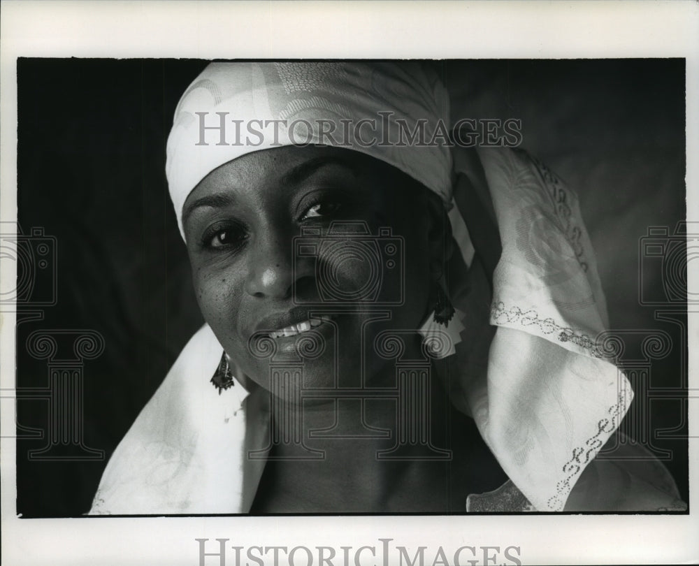 1990 Press Photo Ferne Yangyeitie Caulker, founder of Ko-Thi Dance Company- Historic Images