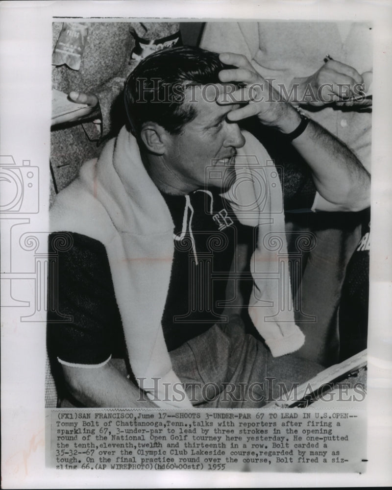 1955 Press Photo Tommy Bolt with reporters at the National Open Golf Tournament- Historic Images