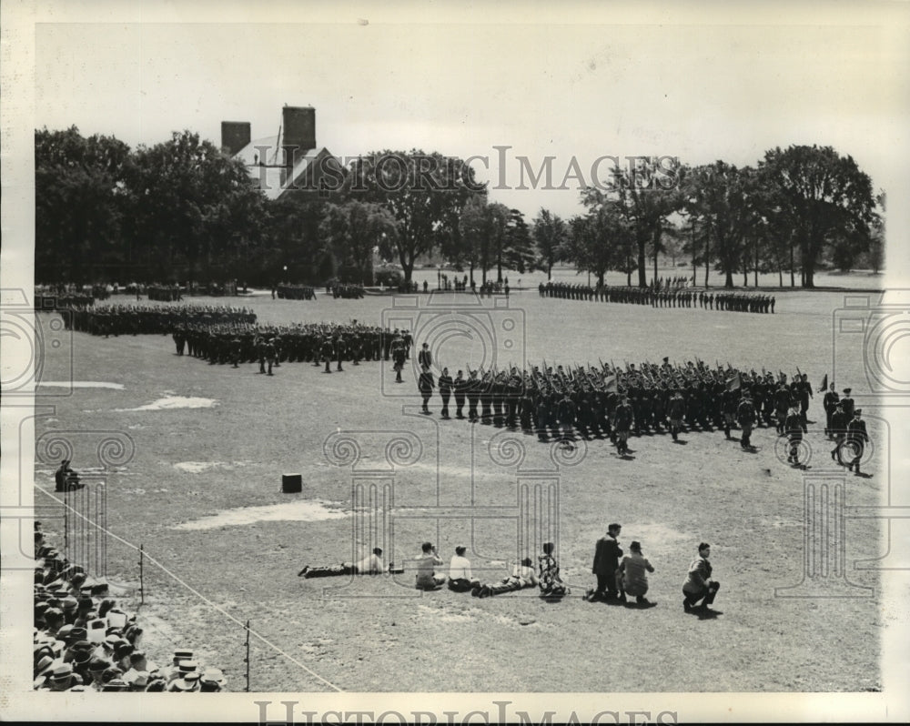 1938 Press Photo University of Illinois R.O.T.C. Brigade on review in Champaign