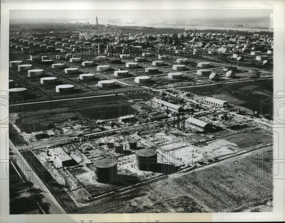 1941 Press Photo Aerial view of Standard Oil rubber plant at Baton Rouge, La.- Historic Images