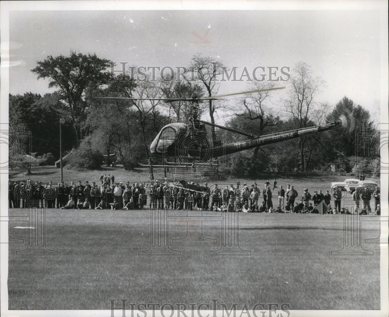 Load image into Gallery viewer, 1958 Press Photo Boy Scout Camporee Rescue Presentation by National Guard
