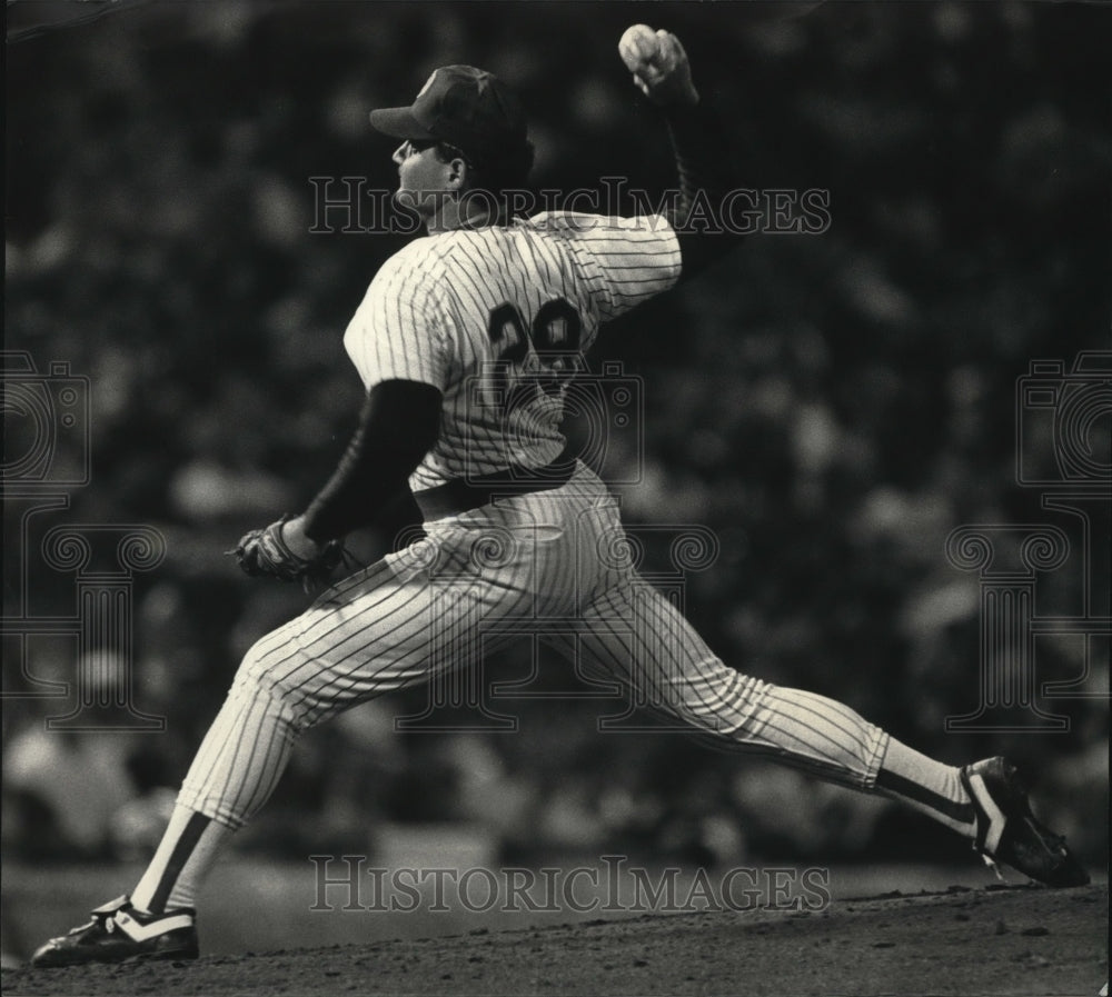 1987 Press Photo Milwaukee Brewer Pitcher Chris Bosio at County Stadium- Historic Images