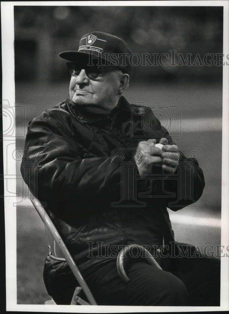 1990 Press Photo Gerald Carey Throwing First Pitch at Brewers-Oakland A's Game- Historic Images