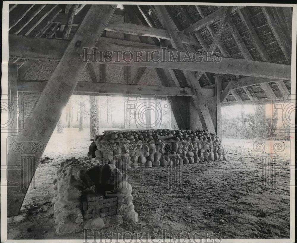  Press Photo Jamestown, Virginia Glasshouse Furnishings- Historic Images