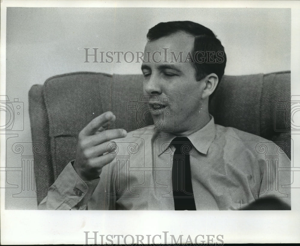 1973 Press Photo Captain Stephen Leopold, of Milwaukee, Former Prisoner of War- Historic Images