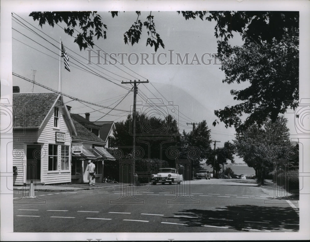 1963 Press Photo Calm Business Center of Hyannis Port, Massachusetts- Historic Images