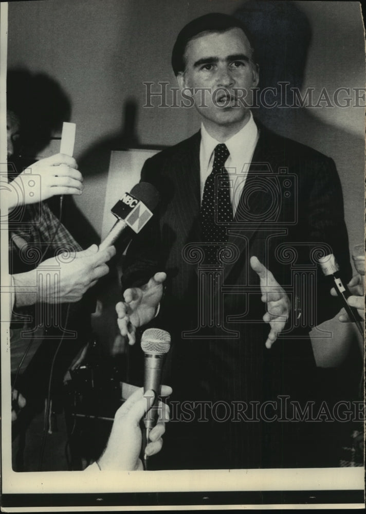 1978 Press Photo Governor Edmund G. Brown Junior in New York City- Historic Images