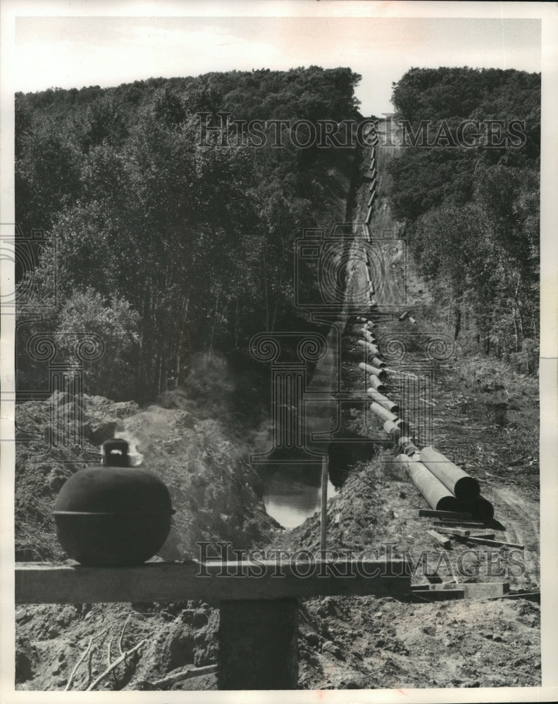 1921 Press Photo Michigan-Wisconsin Pipe Line Across the Wisconsin Countryside- Historic Images