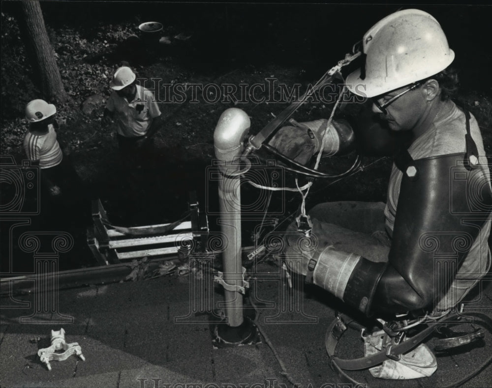 1991 Press Photo John Balistreri of the Wisconsin Electric Power Company- Historic Images