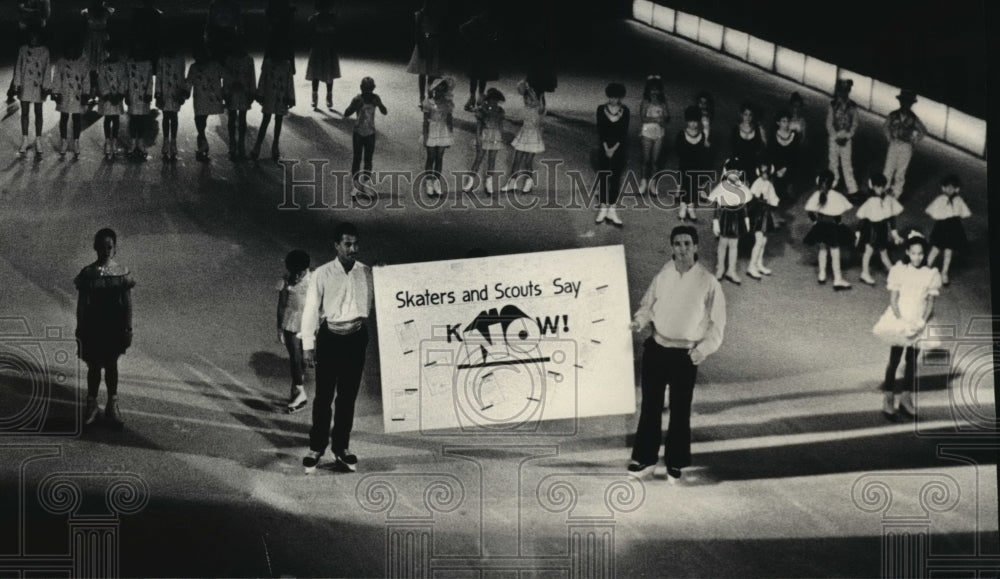 1987 Press Photo Skaters supporting drug-free lifestyle at State Fair Park- Historic Images