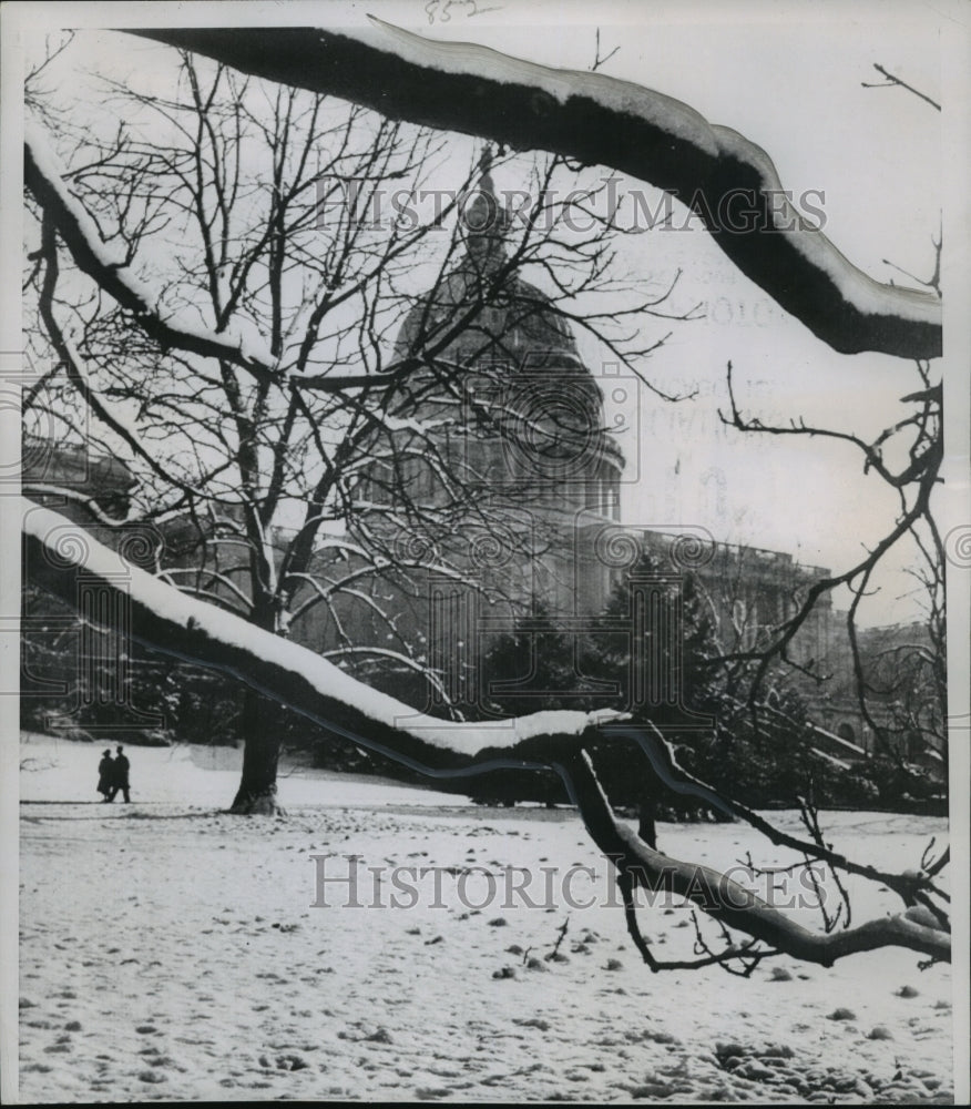 1952 Press Photo Snow on the Capitol Building in Washington D.C.- Historic Images