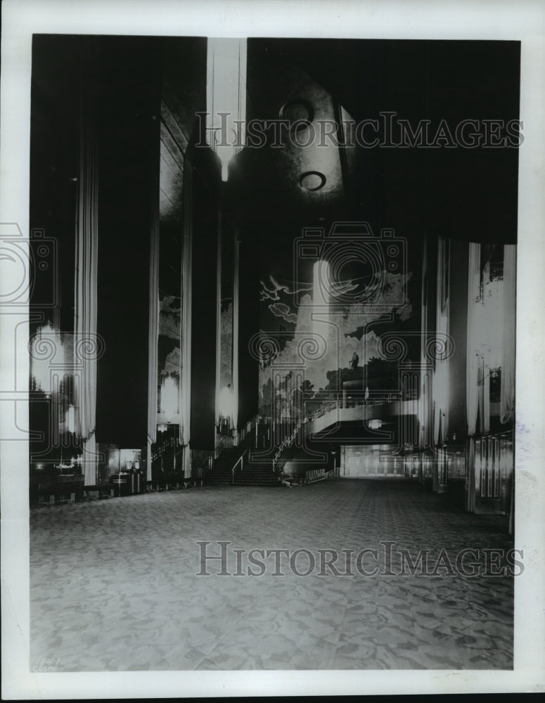 1974 Press Photo NYC Radio City Music Hall Grand Foyer- Historic Images