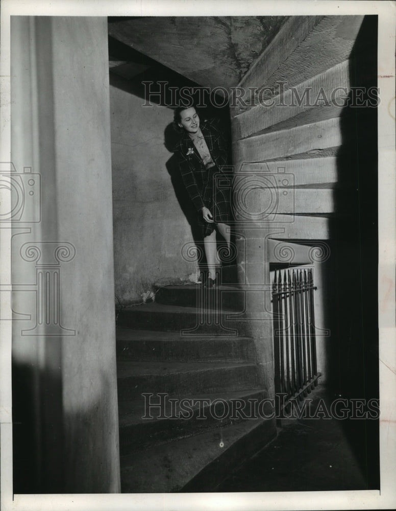 1945 Press Photo Historic Stairway in Capitol Building, Washington DC- Historic Images