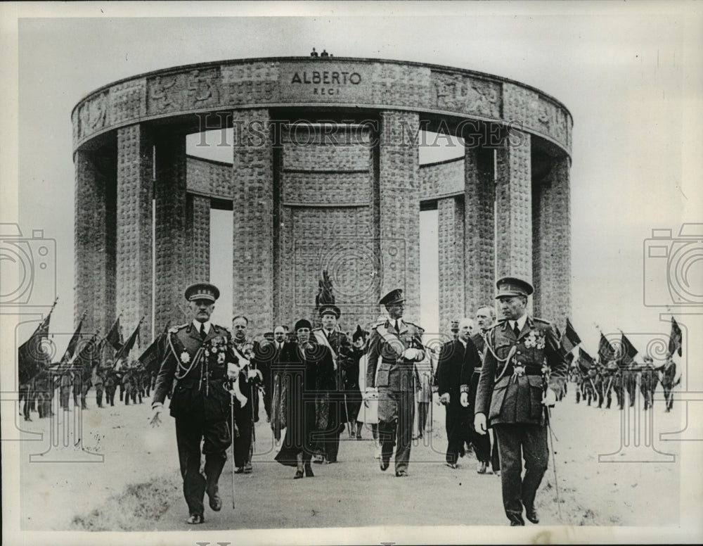 1938 Press Photo Monument Dedicated to King and Soldiers in Nieuport, Belgium- Historic Images