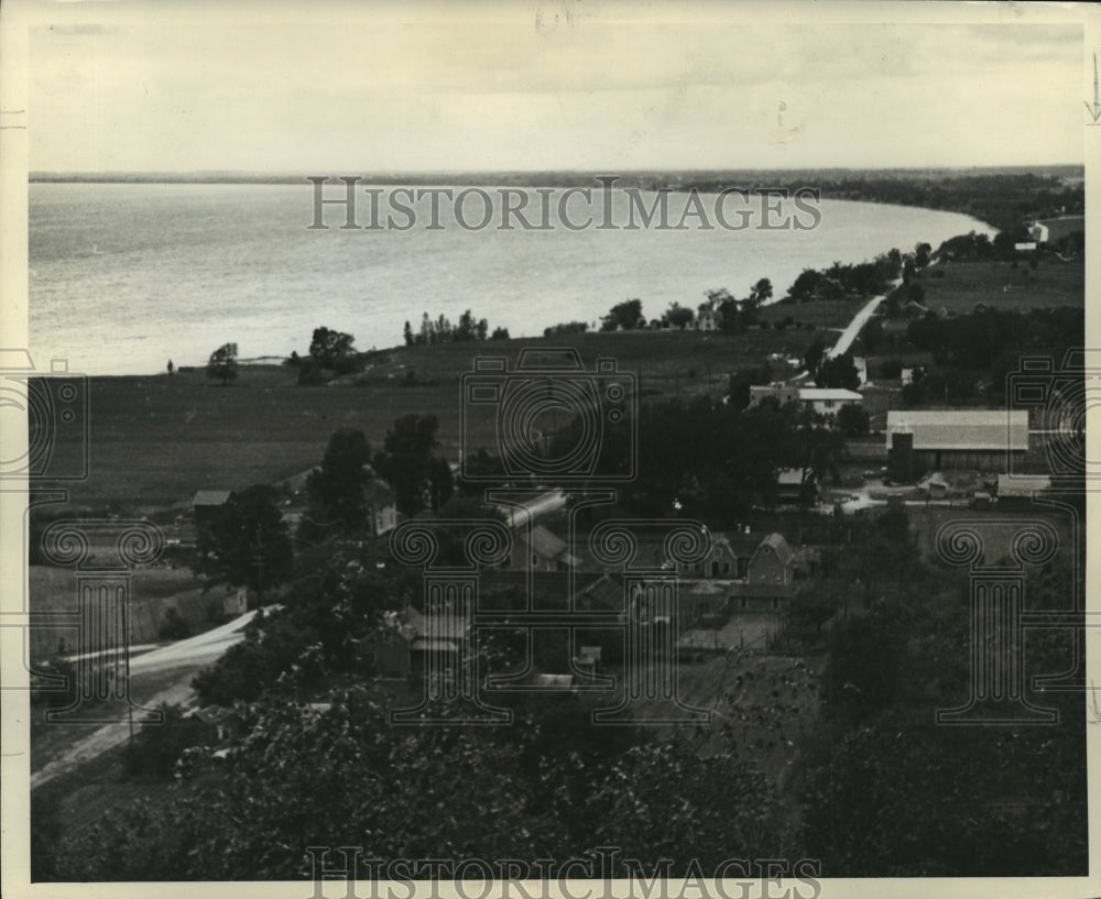 1934 Press Photo Cliff at the Shore of Lake Winnebago, Wisconsin - mja57239