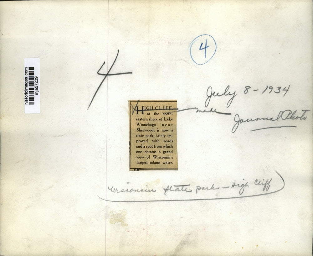 1934 Press Photo Cliff at the Shore of Lake Winnebago, Wisconsin - mja57239